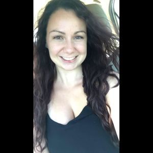 Meet your Posher, Marisa